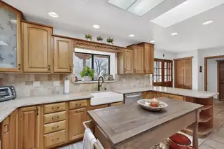 1405 San Rafael Place NE Kitchen