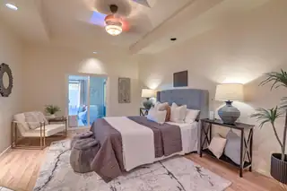 692 Lakeview Circle SE Bedroom