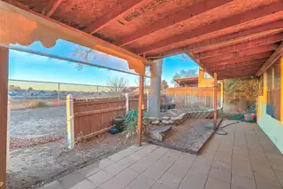 692 Lakeview Circle SE Patio