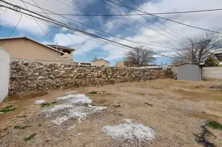 441 Loma Hermosa Drive NW Backyard