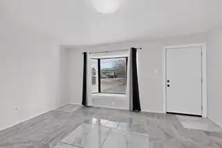 441 Loma Hermosa Drive NW Living Room