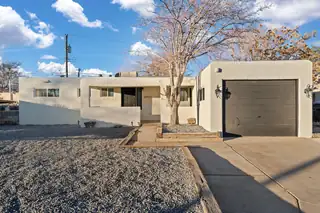 10905 Woodland Avenue NE, Albuquerque