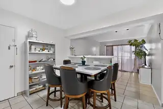 204 General Hodges Street NE Dining Room