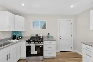 9221 Menaul Boulevard NE Kitchen