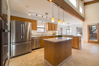 1861 Tramway Terrace Loop NE Kitchen