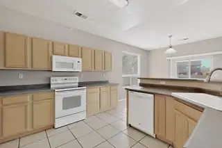 1124 Calle Corvo NE Kitchen