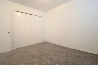 3528 Mountainside Parkway NE Bedroom