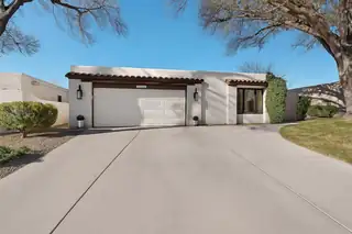 9735 Village Green Drive NE, Albuquerque