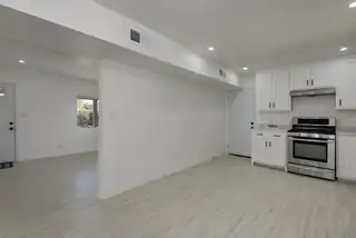 2313 Cagua Drive NE Kitchen