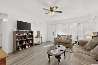 10217 Menaul Boulevard NE Living Room