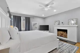 1212 Calle Del Sol NE Bedroom