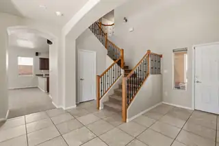 10523 Box Canyon Place NW Living Room