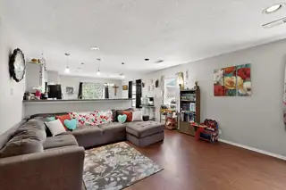 700 W Lone Pine Drive SW Living Room