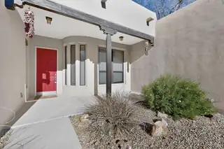 204 Riesling Road Exterior Front