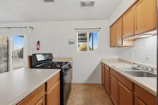 930 Martha Jean Road Kitchen