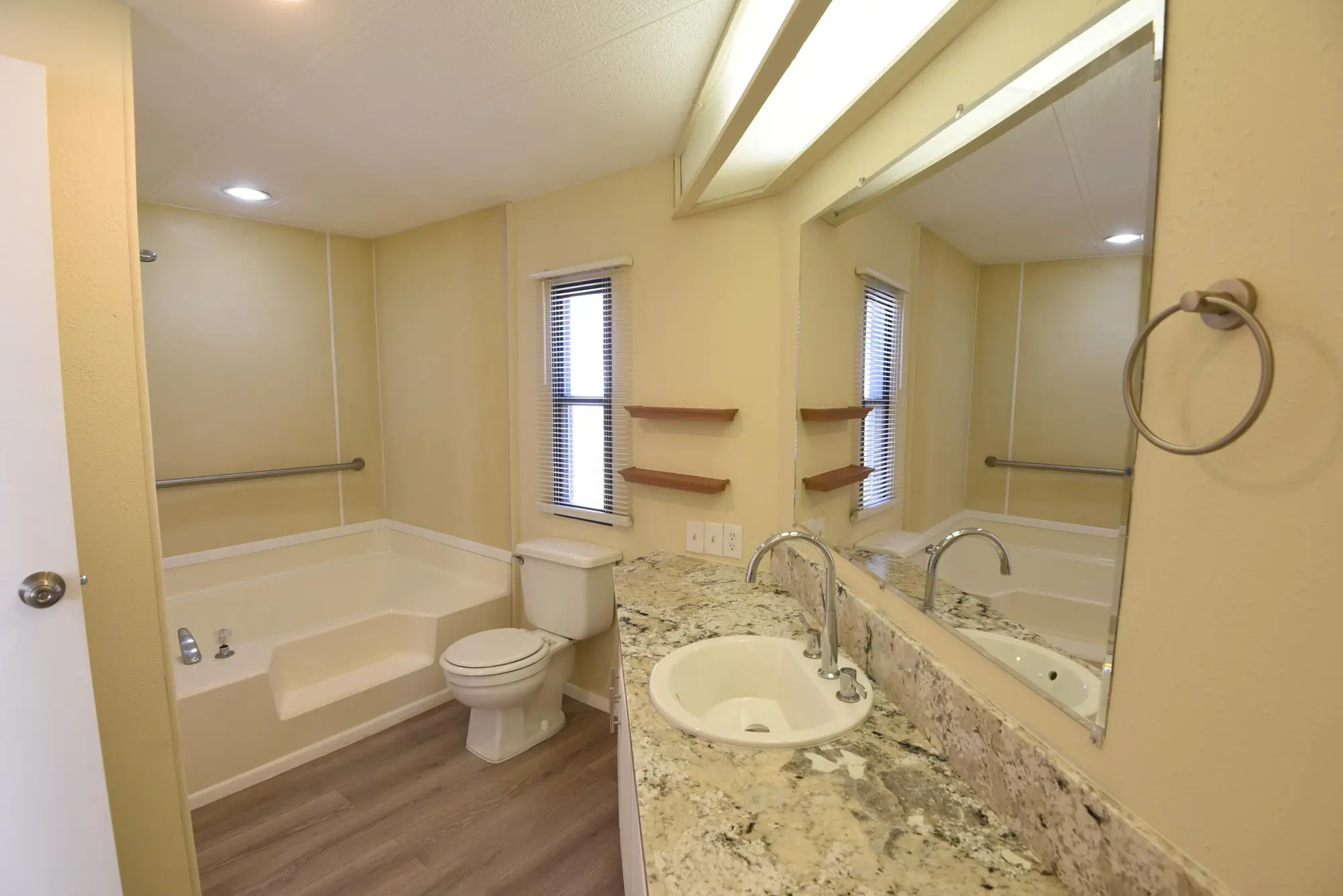 1048 Maverick Lane SE