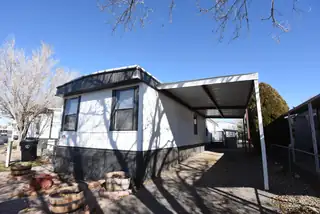 1048 Maverick Lane SE Exterior Front