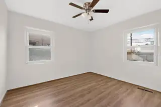 2133 Madeira Drive NE Home Office