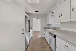 2133 Madeira Drive NE Kitchen