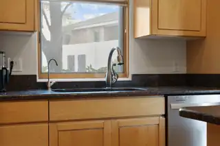 6604 Paddington NE Kitchen