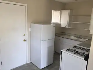 427 Stanford Drive SE 