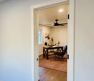 11 Avenida Alegre Home Office