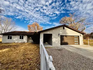 11 Avenida Alegre Exterior Front