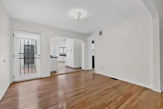 512 Valverde Drive SE Kitchen