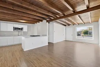 1138 Luthy Circle NE Kitchen