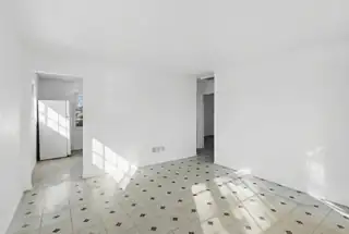 512 Cardenas Drive SE 