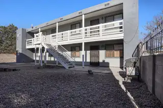 305 Grove Street NE, Albuquerque