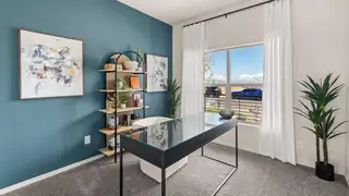 3313 Dijamant Loop SE Home Office