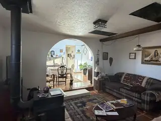 4621 Sunshine Place SW Living Room