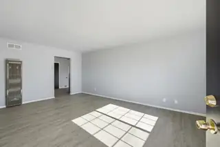 3603 Cherokee Road NE Living Room