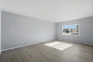 3603 Cherokee Road NE Living Room