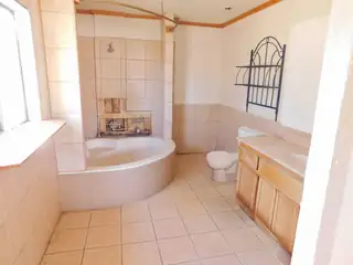 18 Otero Road Bathroom