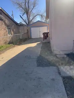 1011 W Castillo Avenue Kitchen