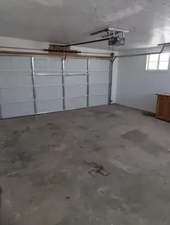 417 Charlie's Lane Garage