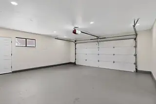 5220 Irving Boulevard NW Garage