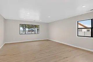 5220 Irving Boulevard NW Kitchen