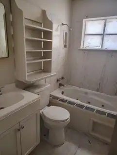 1007 W Castillo Avenue Kitchen