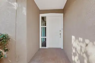 3019 Colonnade Court NW 