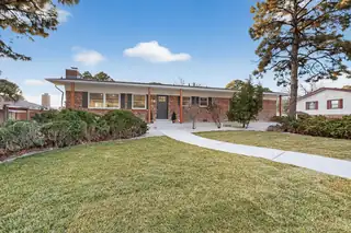 4713 Huntington Drive NE Exterior Front