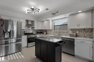 685 Baltic Avenue SE Kitchen