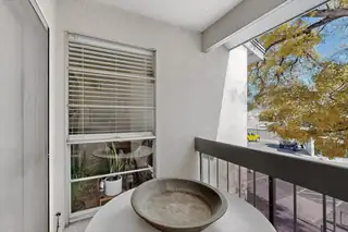 4601 Carlisle Boulevard NE H2 Patio