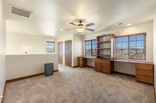 3887 Hanley Road NE Home Office