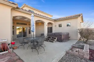 3887 Hanley Road NE Patio