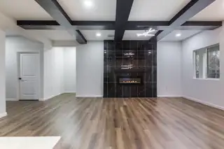 380 Deluvina Place SW Living Room