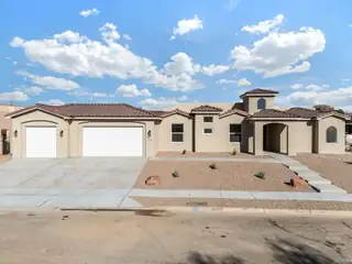 380 Taylor Road NE Exterior Front