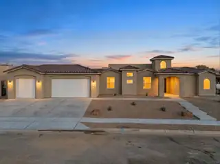 380 Taylor Road NE Exterior Front